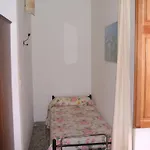 Su Ghindalu Πανσιόν 3*