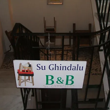 Pensionat Su Ghindalu Guesthouse