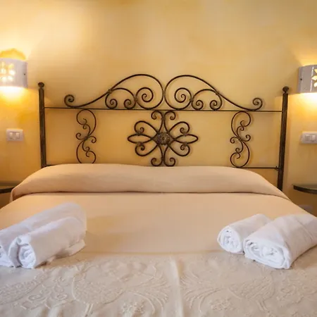 Pensjonat Su Ghindalu 3*