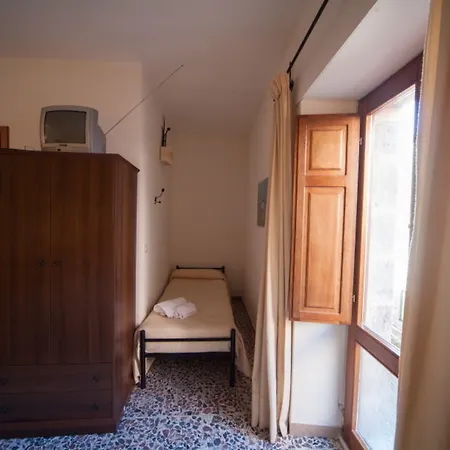 Su Ghindalu Guesthouse