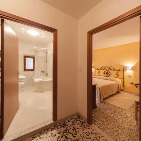 Su Ghindalu Pensjonat 3*