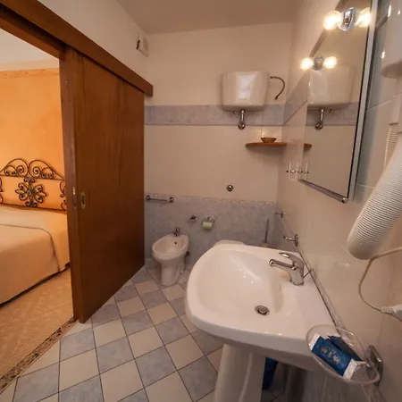 Su Ghindalu Guesthouse